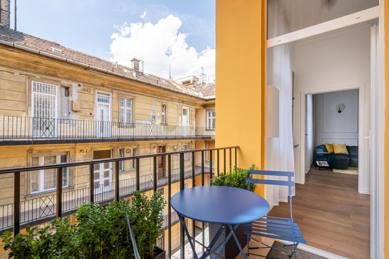 Sky Way Apartment Budapeste Exterior foto